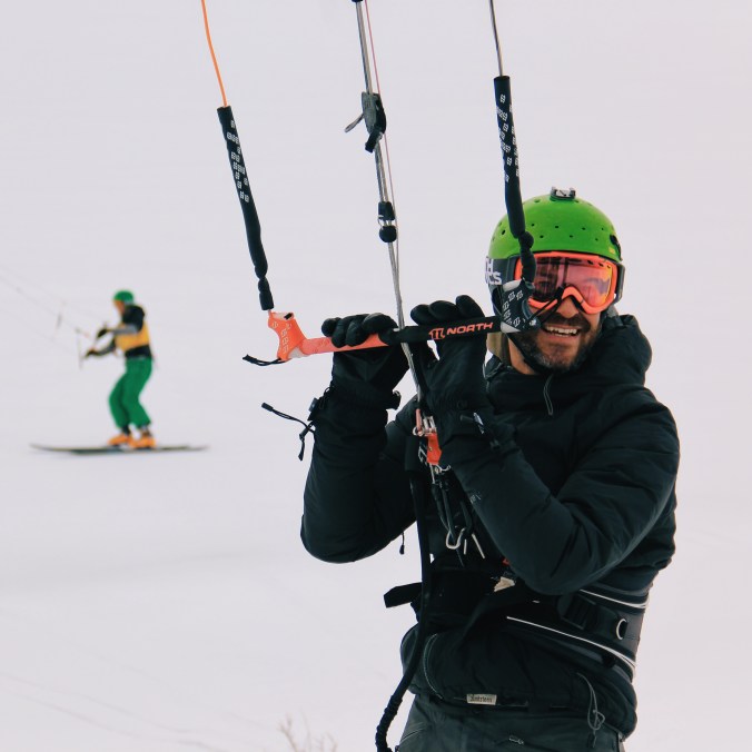 kite-skiing